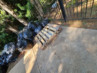 FREE pallets and givjng $25 to remove bags of leaves