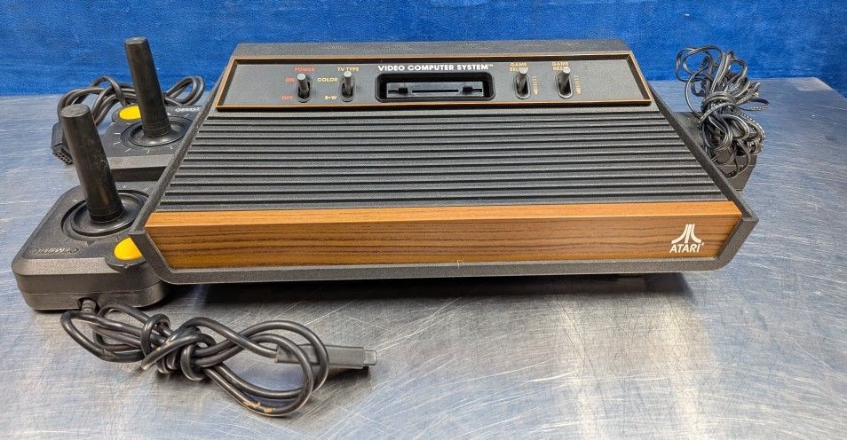 The Atari 2600 Comes With Aftermarket Joysticks