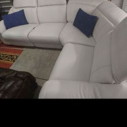 SECTIONAL GENUINE LEATHER RECLINER ELECTRIC WHITE COLOR.. DELIVERY SERVICE AVAILABLE 🚚💥🚚