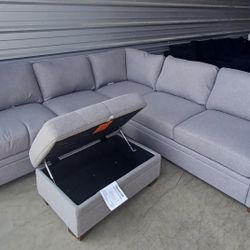 🛋️ Thomasville Langdon Sectional with Storage Ottoman – Stylish & Spacious