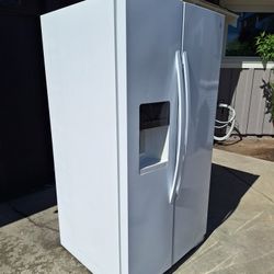 Kenmore Refrigerator 