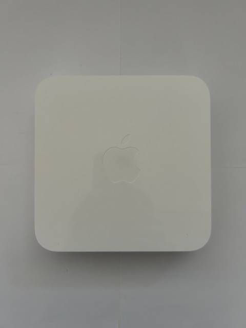 Apple AirPort Extreme Model a1408 (5th Gen) Wireless Router w/Power Cord