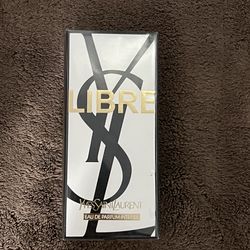 Yves Saint Laurent Libre Intense Eau de Parfum Intense Spray 3 fl oz / 90 ml