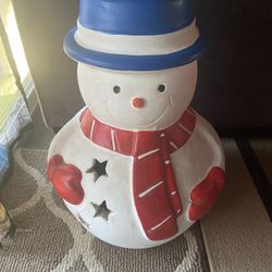 Cement Snowman  30lbs 22” Tall 47” Around  Great Condition. 
