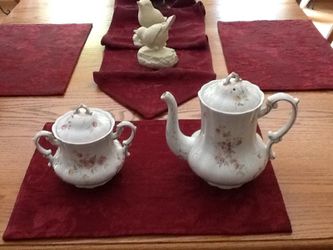 Tea Pot & Sugar Bowl