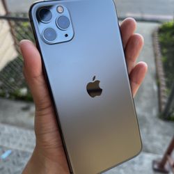 iPhone 11 Pro Max iPhone 13 Pro Max 