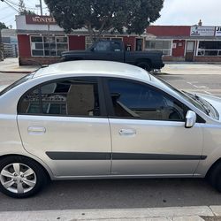 2009 KIA Rio