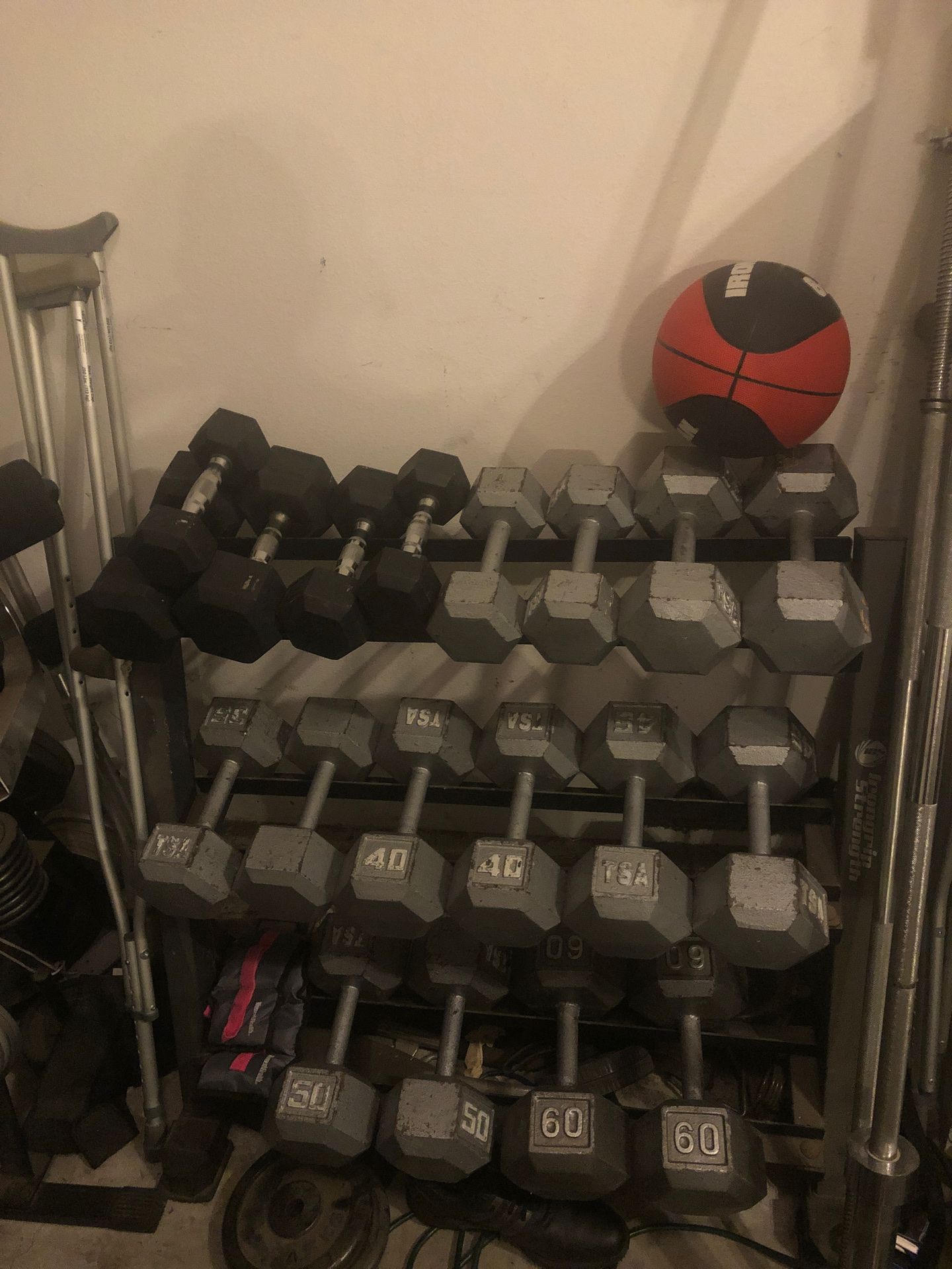 Dumbbell set..15, 20,25,30,35,40,45,50,60. With rack. Prefer a buyer for the full set and rack.