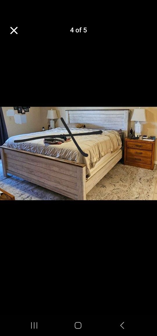 King Bedroom Furniture Set 