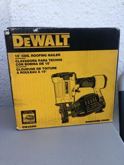 DEWALT 15 coil roofing mailer Clavadora para techo con bobina de 15