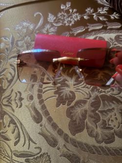 Woman sunglasses