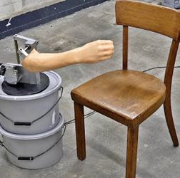 Arm wrestling machine