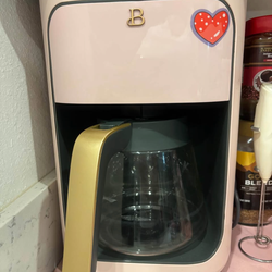 Drew barrymore coffee maker