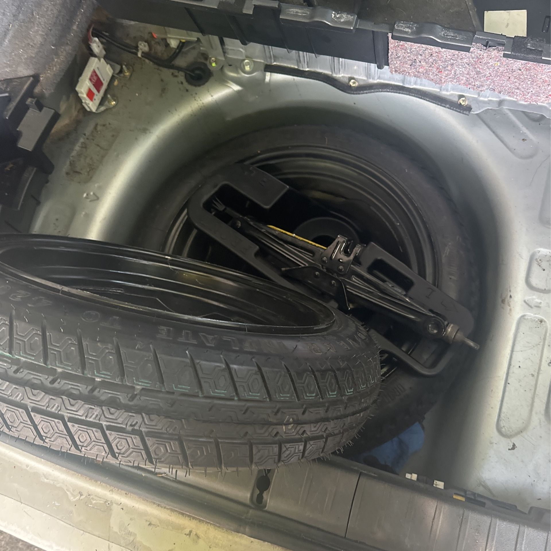 20042009 Toyota Prius Spare Tire / JACK for Sale in Seattle, WA OfferUp
