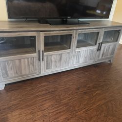 TV Stand (70”) White Oak