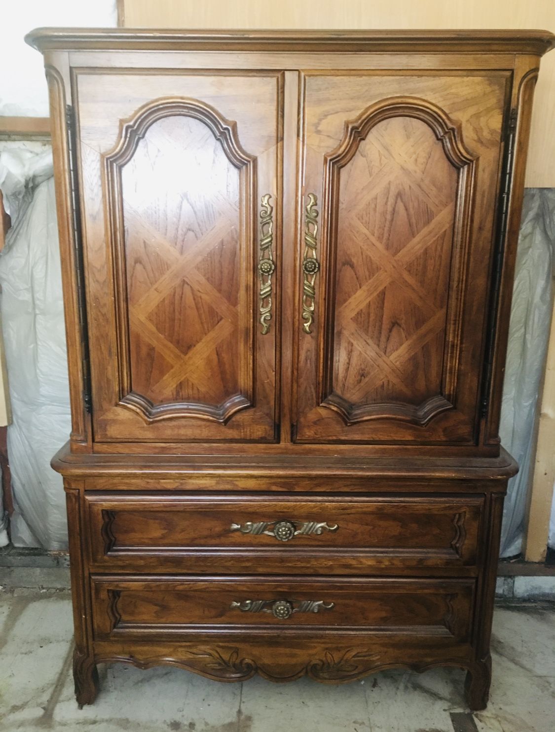 Drexel Cabernet Heritage Armoire
