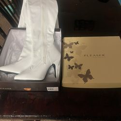 White Patent Leather Thigh High Boots Size 7 - Brand New Never Worn