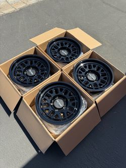 Brand New Method MR321 17x8.5 0 Offset For 5x150 Toyota Tundra and Sequoia