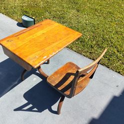 ANTIQUE CHILDS SCHOOL DESK..