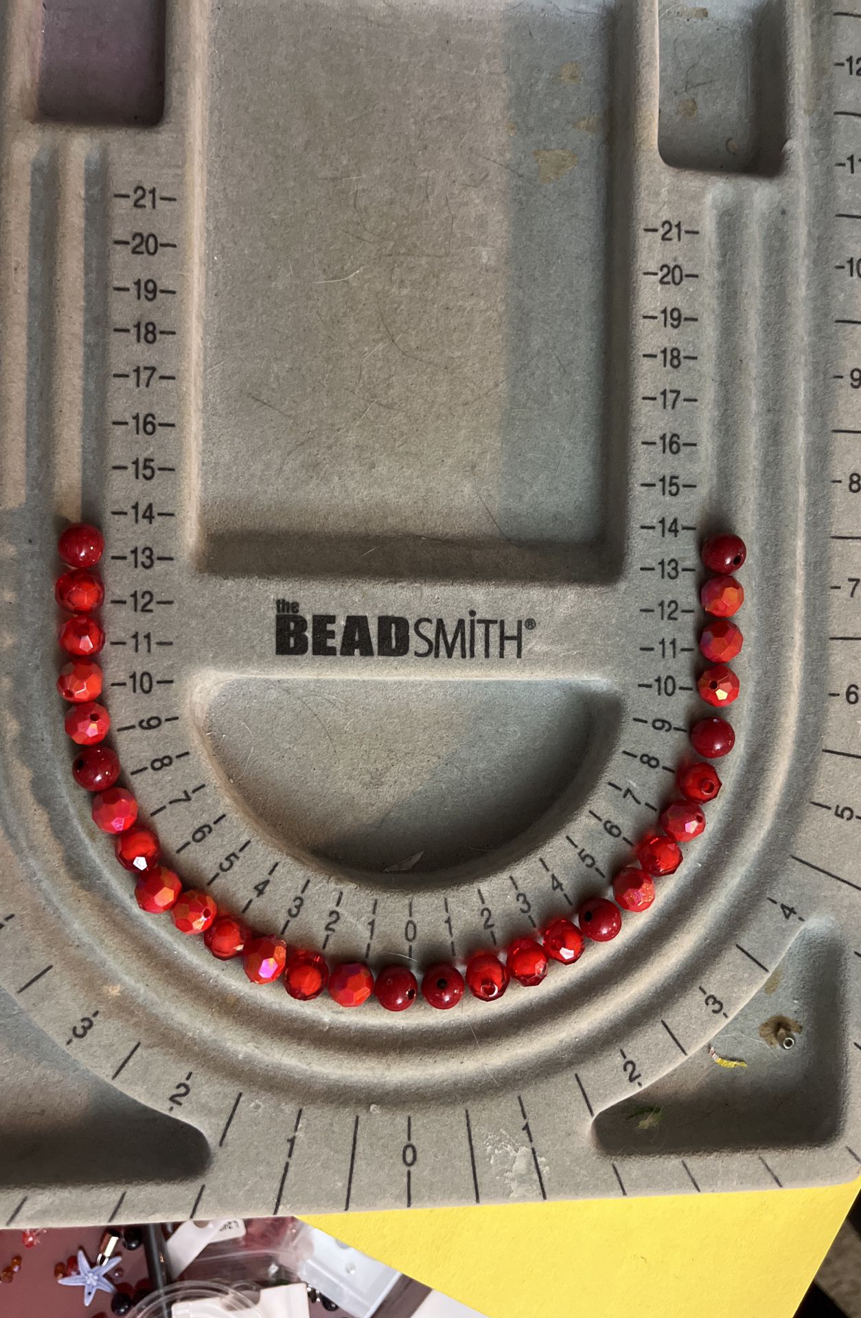 30 Pc Variety Red Transparant Beads