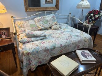 Day Bed