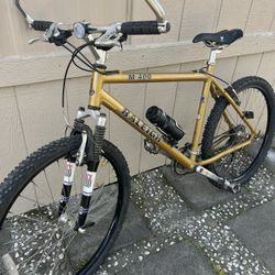 aluminium bike everything works good tires size 26”