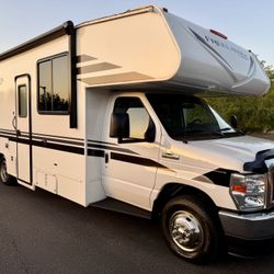 Coachmen Freelander Luxury Class C Motorhome 