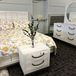 Queen Size Bed With Mattress, Nightstand, Dresser & Mirror