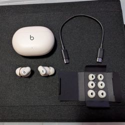 Beats Studio Buds + 
