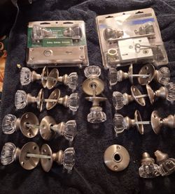 10 Vintage Style Crystal Door Knobs Satin Nickel and Gatehouse Mortise lock set