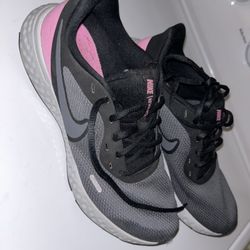 Woman’s Nike 