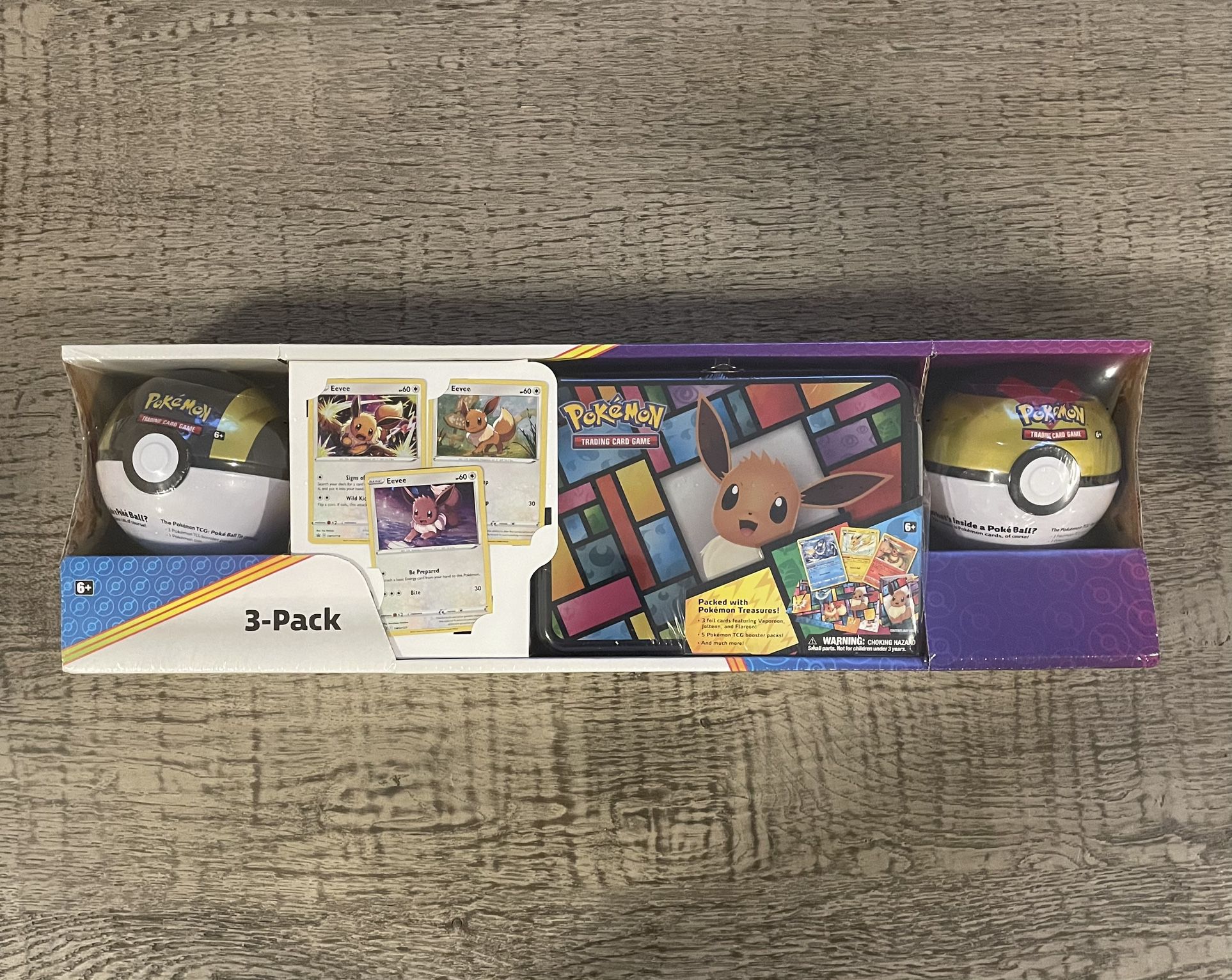 Pokemon 3 Pack Eevee Collectors Chest+2 PokeBalls, 11 Packs
