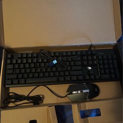 Ibuypower SA2210 RGB gaming keyboard and mouse combo