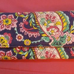 Vera Wang Wallet