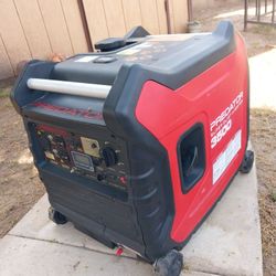 GENERATOR PREDATOR 3500 IN EXCELLENT CONDITION SUPER QUIET STARTS RIGHT UP