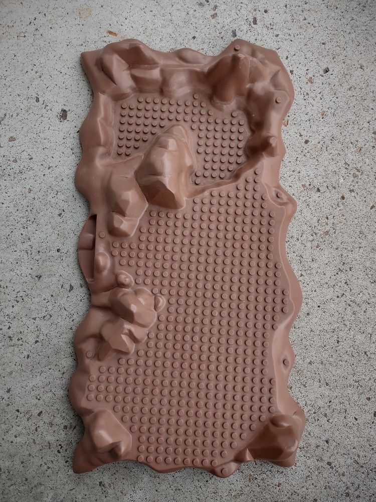 Vintage Mega Bloks Brown 16” Rocky Mountain Terrain Base Plate 1993