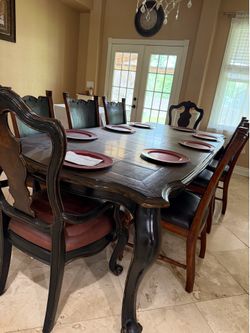 Dinning table