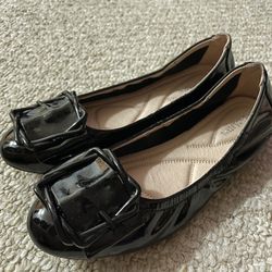 Women Size 6 Black Flats