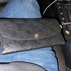 loisvutton wallet 