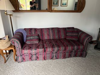 Traditional Rolled Arm Damask sofa