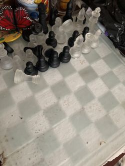 Glass Chess Bird