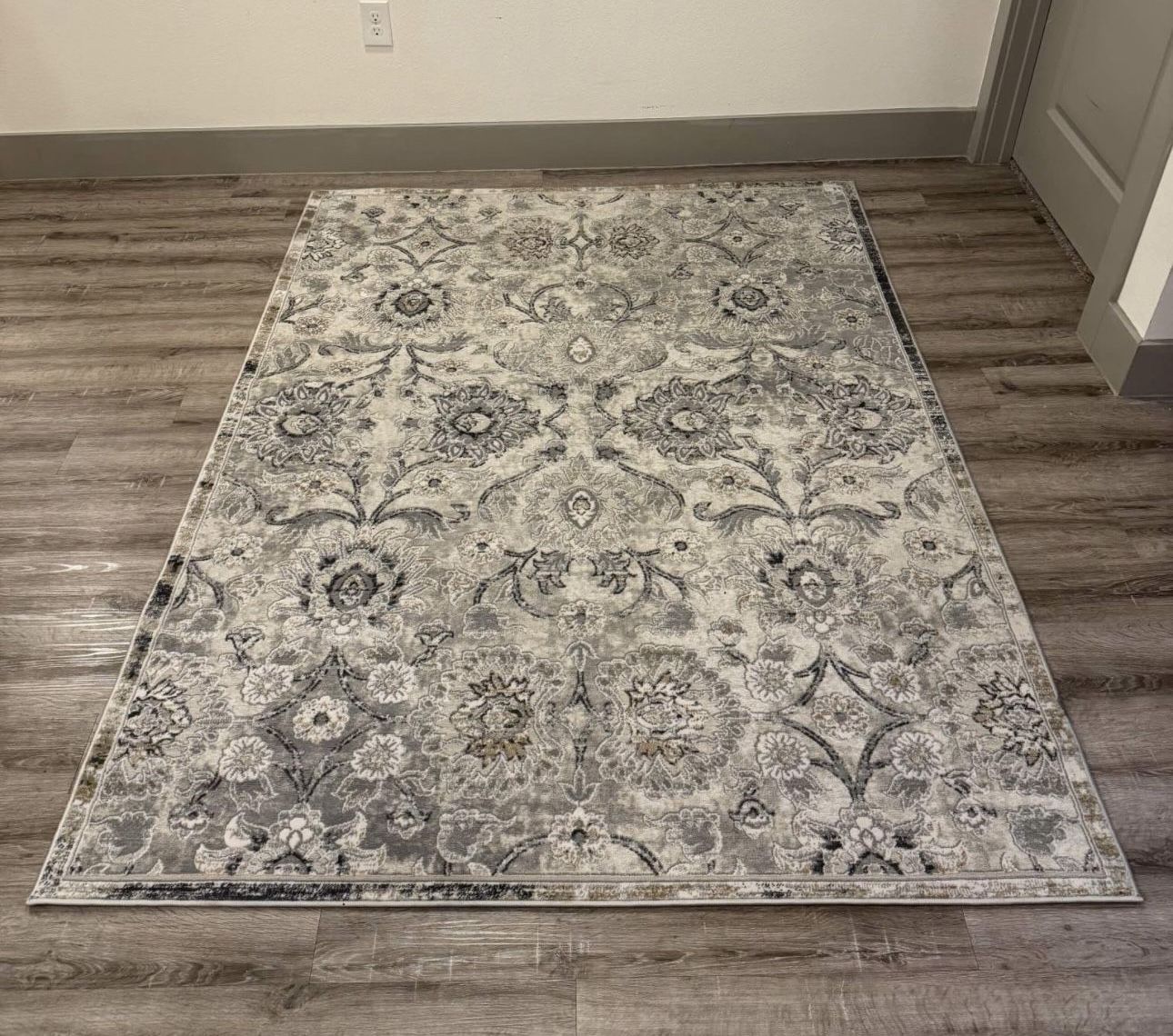 5X8 Area Rug