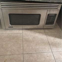 Viking Microwave 