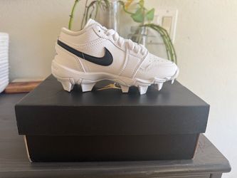 Jordan 1 Low Youth Cleats (Sz 12) - NEW