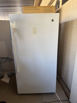 18.3 cubic-foot Top-Freezer Refrigerator