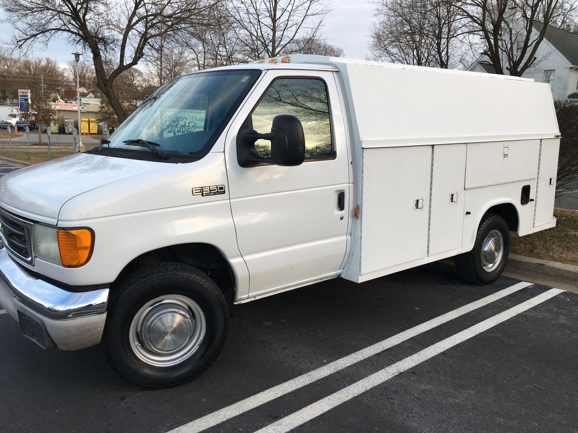 2004 Ford e350 walk in utility van 160 k Miles original one owner runs good