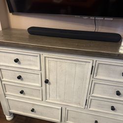Yamaha YAS-109 Soundbar w/ built in Subwoofer and Alexa