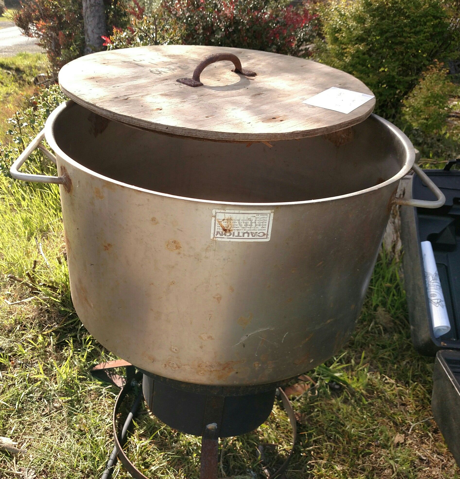 HUGE Crab Cooking Pot and Burner