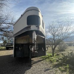 1994 3 Horse Gooseneck Horse Trailer 