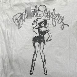 But**ole Surfers Preowned Large T-shirt